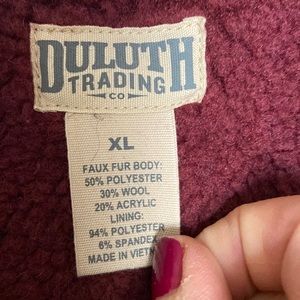 Duluth Women’s soft and warm burgundy coat (poly/wool/acrylic). Never worn.
